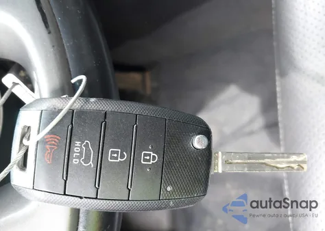 2015 Kia Sorento Lx z USA, uszkodzony, nr VIN 5XYKT3A68FG660682